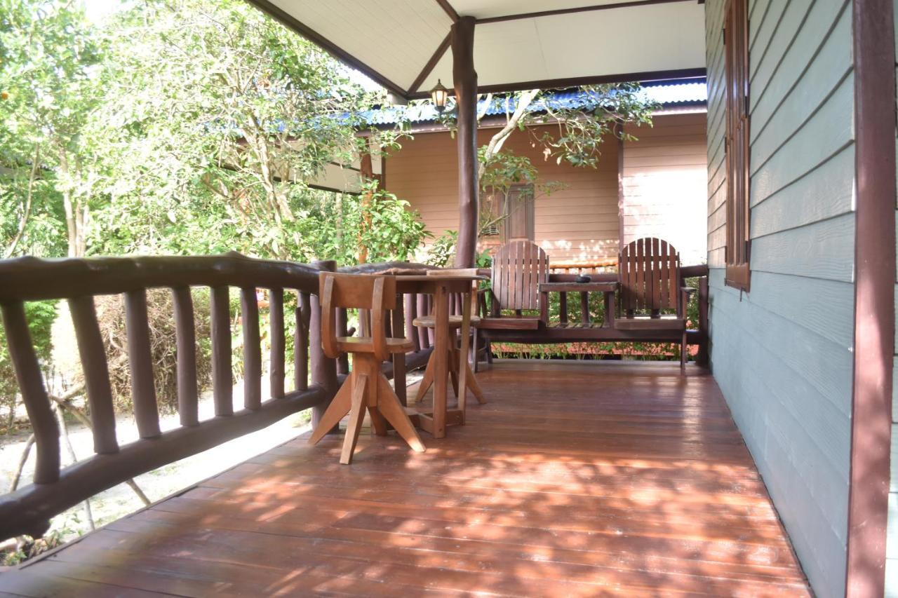 Secret Garden Hotel Baan Tai Exterior photo